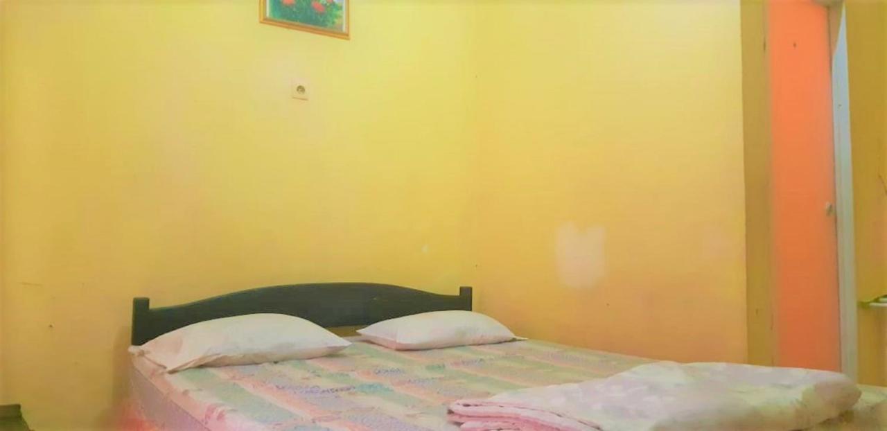 Spot On 2969 Hotel Citra Ayu Labuhan Екстериор снимка